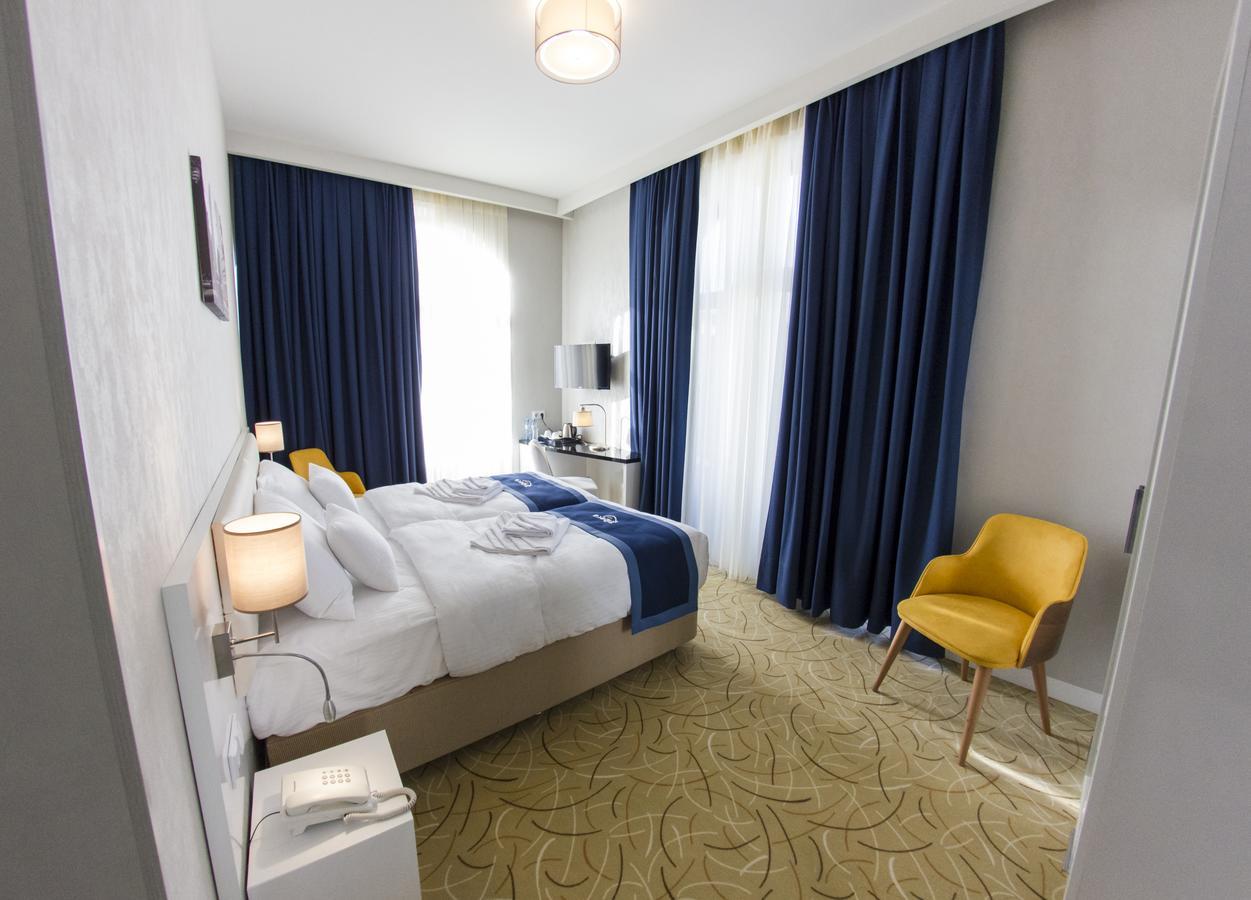 Tribeca Hotel Tbilisi Exteriör bild