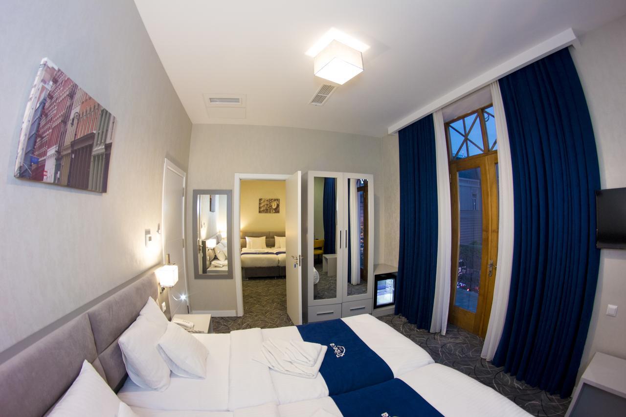 Tribeca Hotel Tbilisi Exteriör bild