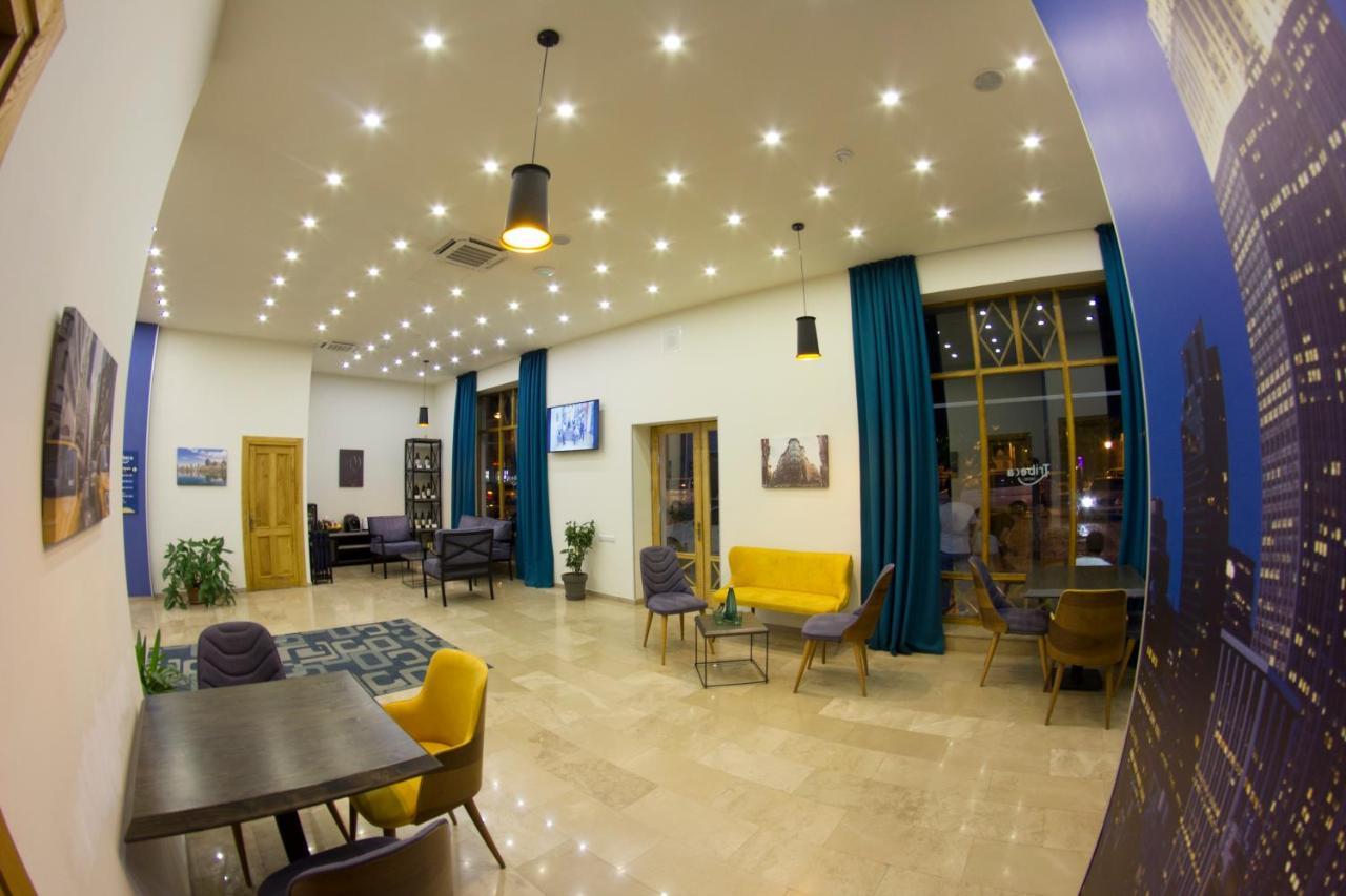 Tribeca Hotel Tbilisi Exteriör bild